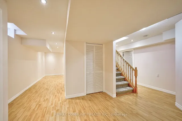 Additional image 31 of 3 Resolute Dr