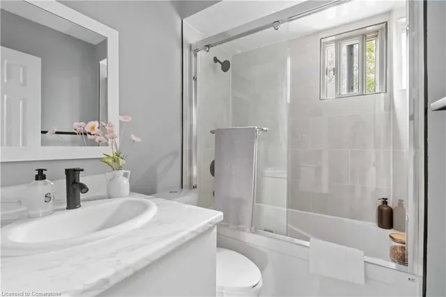 Additional image 22 of 43 Fullerton Ave