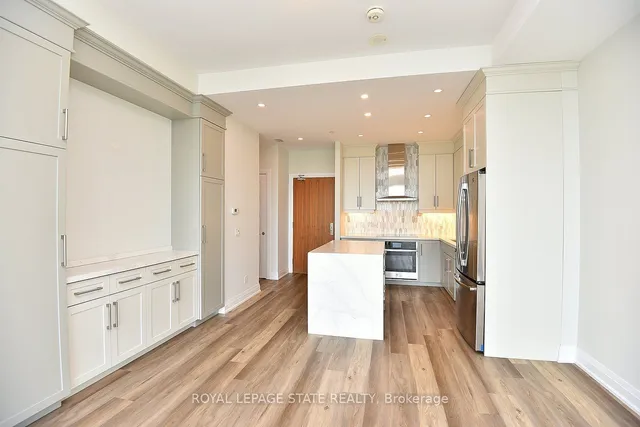 Additional image 10 of 2025 Maria St Unit 704