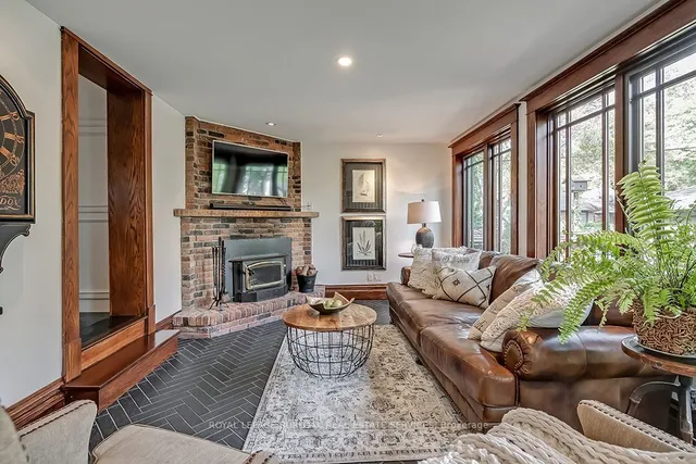 Additional image 12 of 389 Torrance St