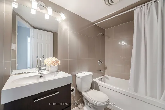 Additional image 26 of 1964 Main St Unit 501