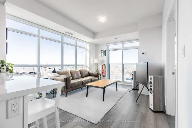 Additional image 12 of 450 Dundas St Unit 702