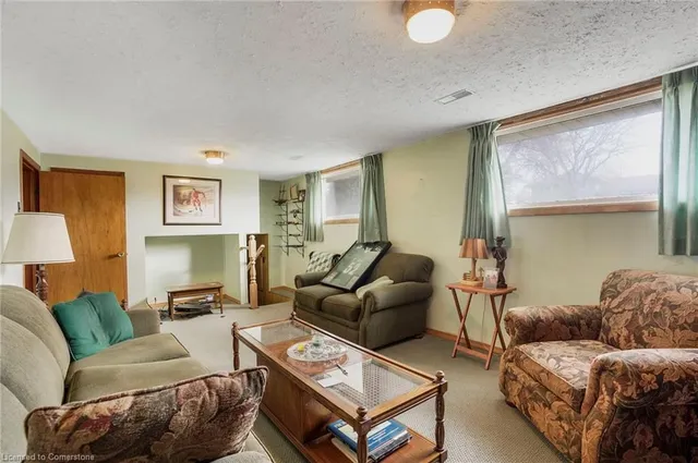 Additional image 32 of 140 West 35th St