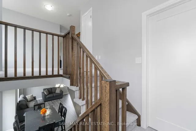 Additional image 20 of 126 Laguna Village Cres