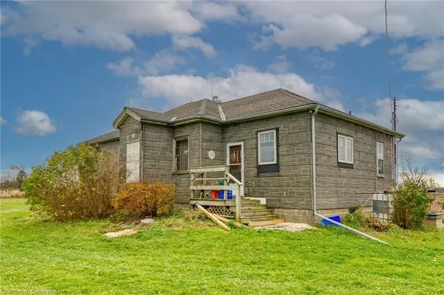 Additional image 21 of 1221 Binbrook Rd