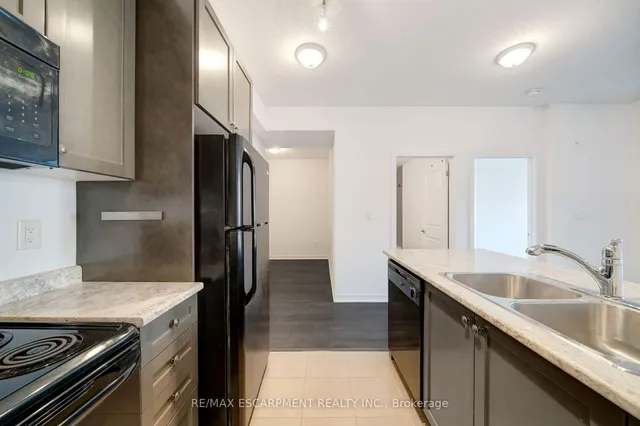 Additional image 15 of 85 Robinson St Unit 606