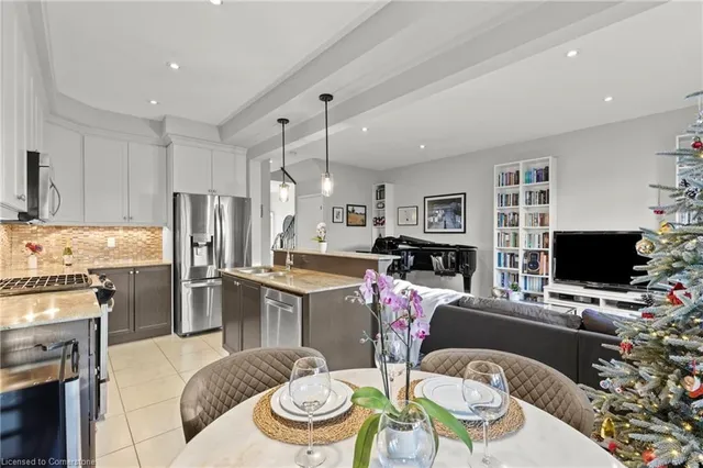 Additional image 18 of 170 Palacebeach Trail Unit 37