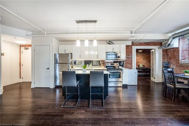 Additional image 9 of 200 Stinson St Unit 104