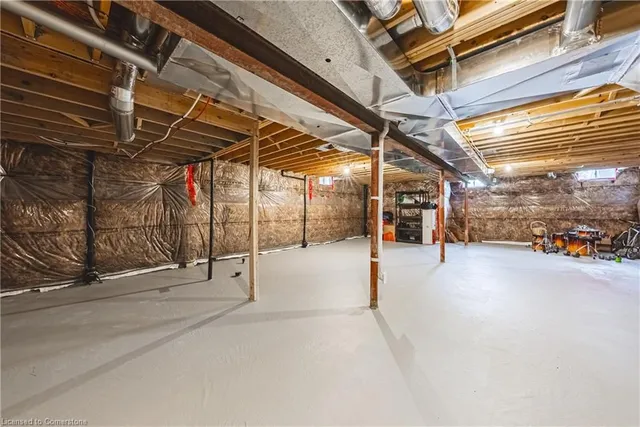 Additional image 34 of 51 Narbonne Cres