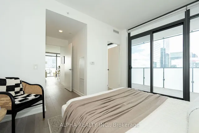 Additional image 23 of 20 Lombard St Unit 3907