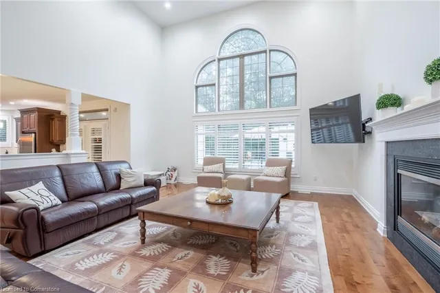 Additional image 18 of 12 Cowper Crt