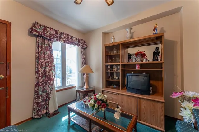 Additional image 3 of 33 Clyde St