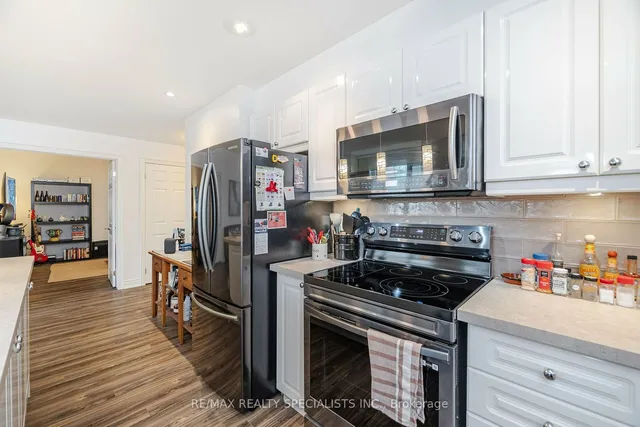 Additional image 13 of 399 Elizabeth St Unit 210