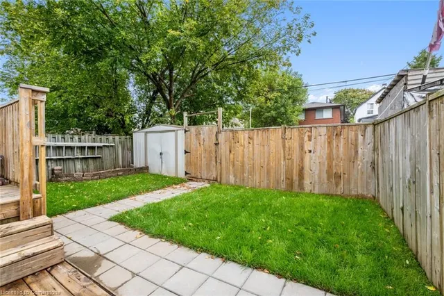 Additional image 29 of 100 Park Row Row