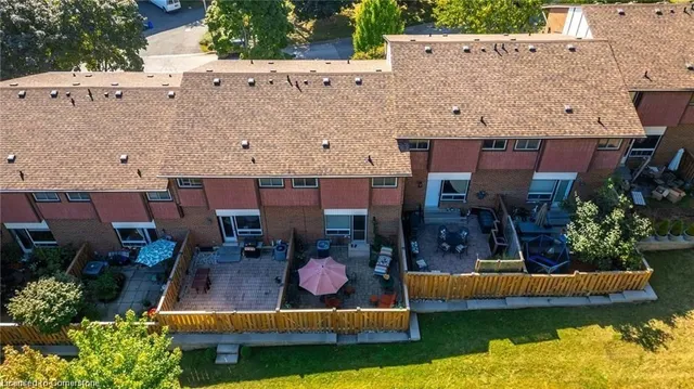 Additional image 46 of 89 Larraine Ave