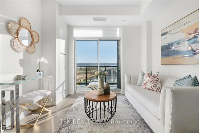 Additional image 7 of 600 North Service Rd Unit 522