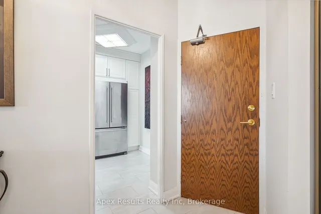 Additional image 27 of 5250 Lakeshore Rd Unit 908