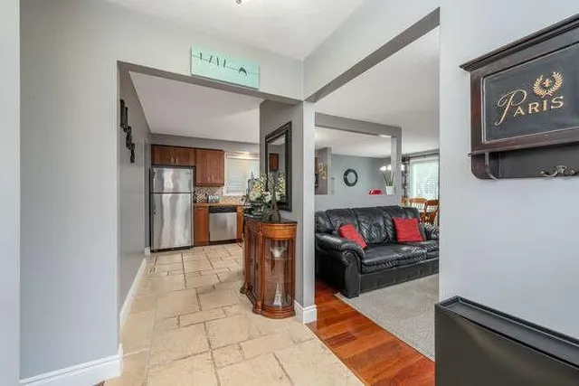 Additional image 4 of 1523 RUSHOLME Cres