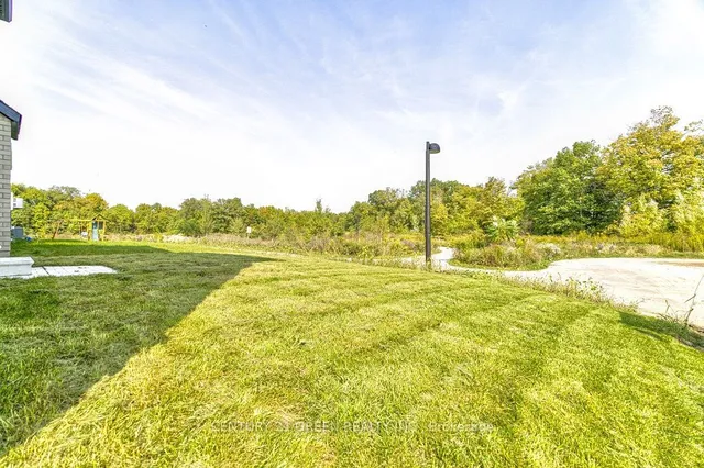 Additional image 13 of 1535 Wellwood Terr