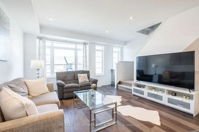 Additional image 10 of 61 Soho St Unit 68