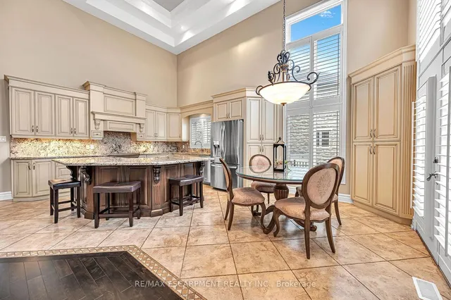 Additional image 21 of 15 Silver Maple Dr