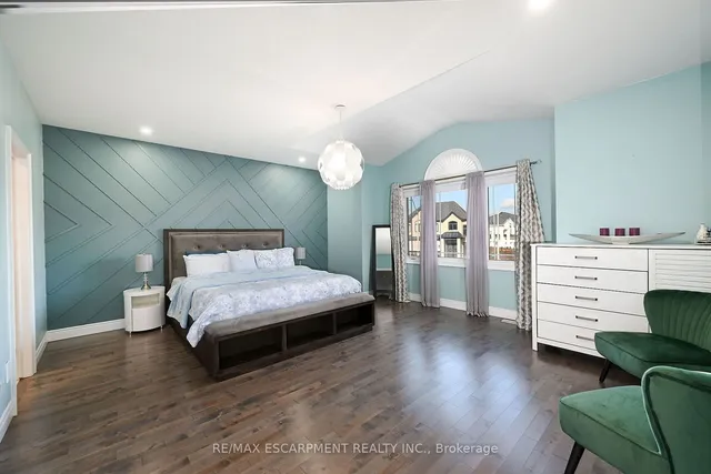 Additional image 23 of 30 ASCOLI Dr