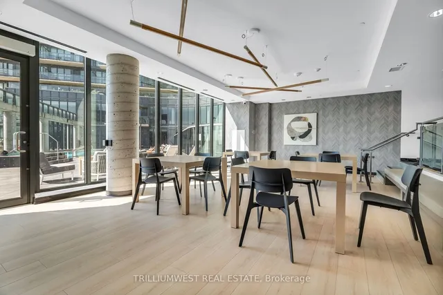 Additional image 34 of 51 East Liberty St Unit 1516