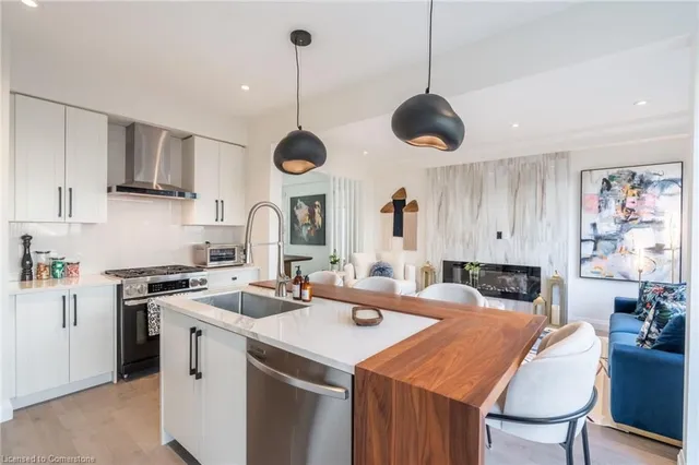 Additional image 13 of 128 Fairey Cres