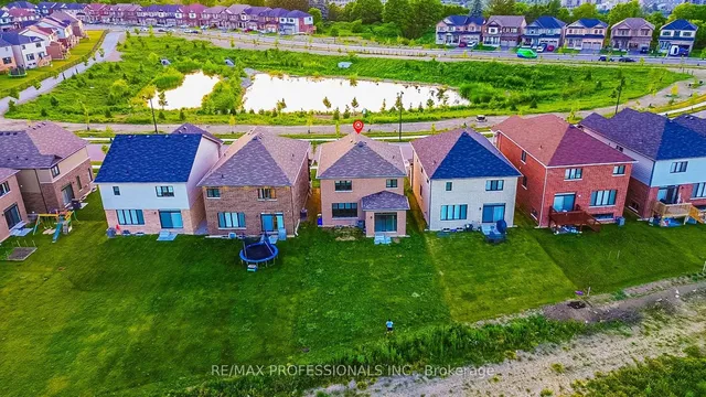 Additional image 35 of 112 Queen Mary Blvd