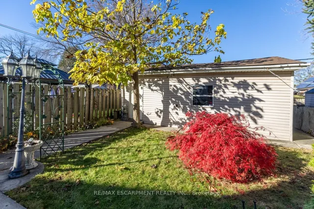 Additional image 26 of 97 Strathearne Ave