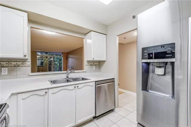 Additional image 8 of 100 Burloak Dr Unit 1310