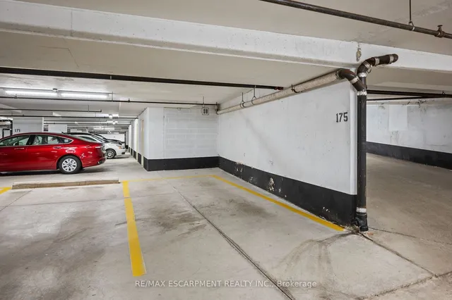 Additional image 35 of 442 Maple Ave Unit 1103