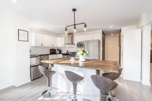 Additional image 12 of 71 Joshua Ave