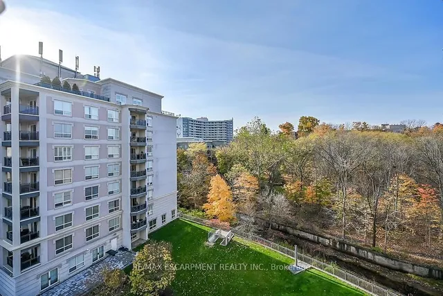 Additional image 28 of 3000 Creekside Dr Unit 601