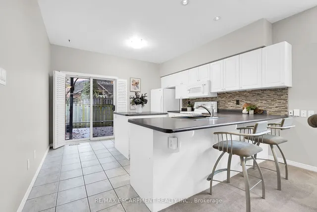 Additional image 12 of 81 Valridge Dr Unit 8