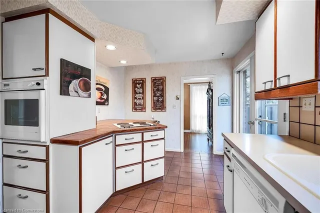 Additional image 16 of 54 Little John Rd