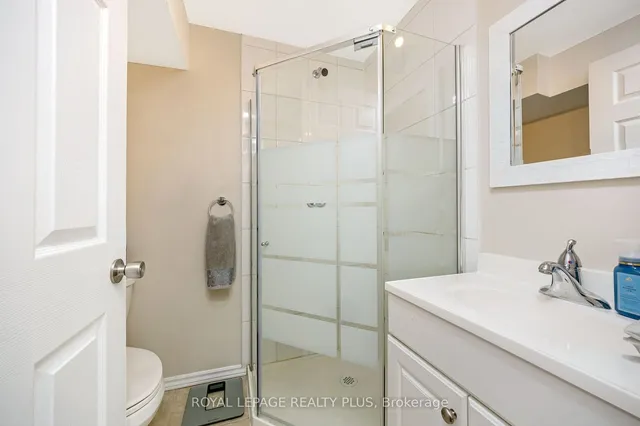 Additional image 36 of 1542 Gainer Cres