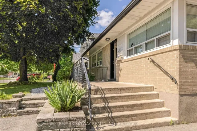 Additional image 3 of 279 ELMWOOD Cres