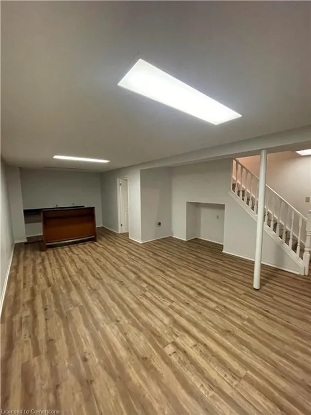 Additional image 21 of 214 Silverbirch Blvd