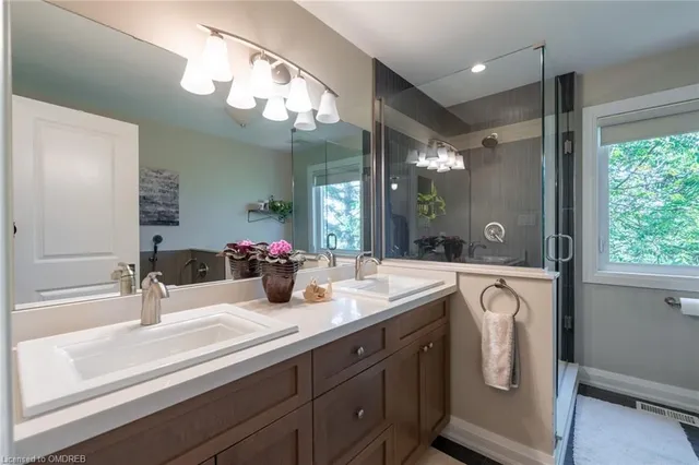 Additional image 28 of 81 Glancaster Rd