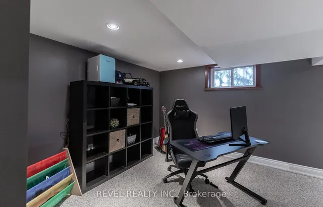 Additional image 26 of 31 Academy St