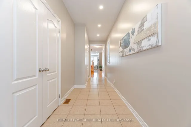 Additional image 3 of 815 Miltonbrook Cres