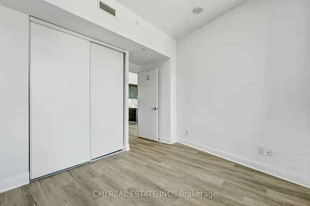 Additional image 19 of 36 Park Lawn Rd Unit 2209