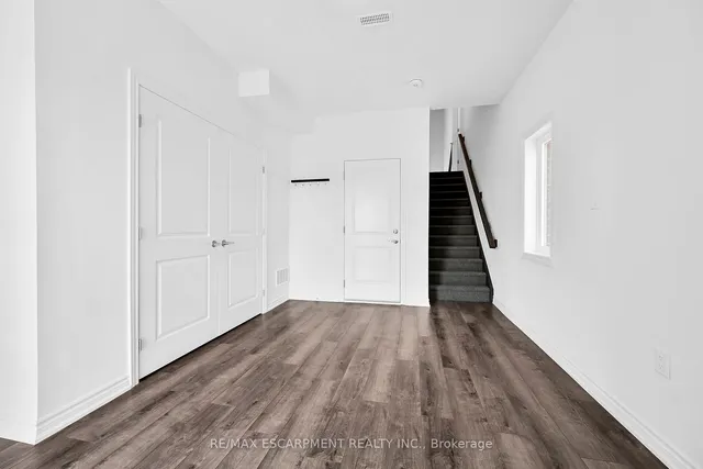 Additional image 31 of 61 Soho St Unit 42