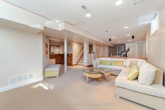 Additional image 31 of 697 Auger Terr