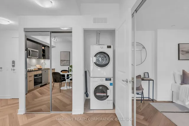 Additional image 23 of 543 Richmond St Unit 713