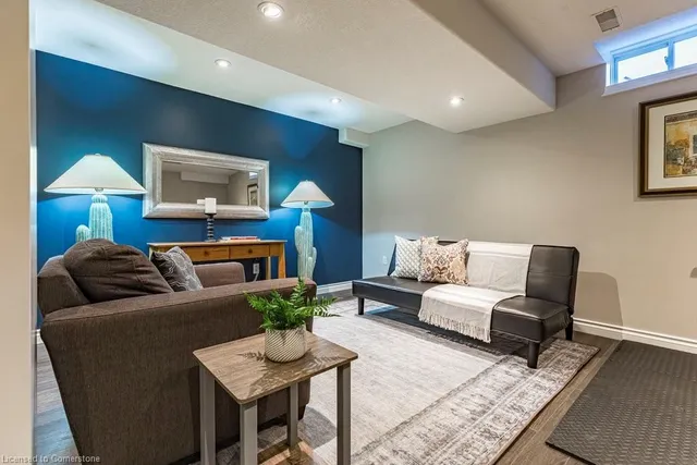 Additional image 24 of 4 Marina Point Cres