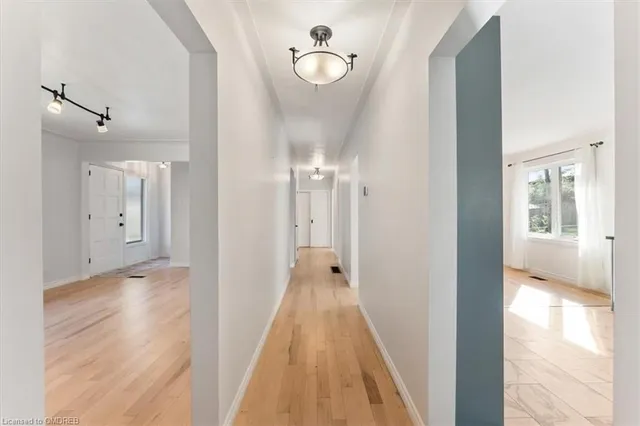 Additional image 6 of 106 Simcoe St