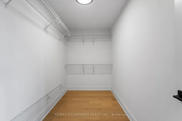 Additional image 27 of 34 Hampshire Pl