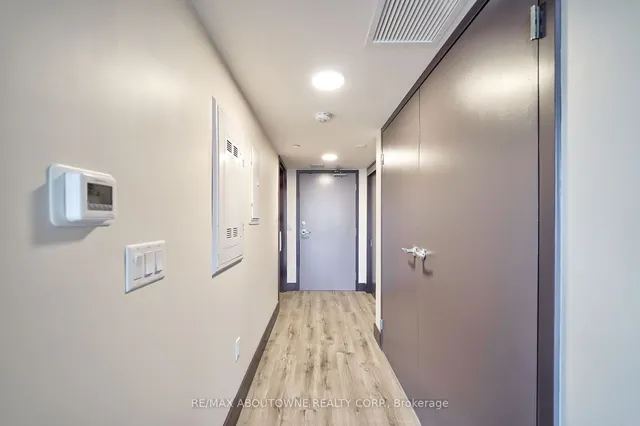 Additional image 8 of 121 King St Unit 505